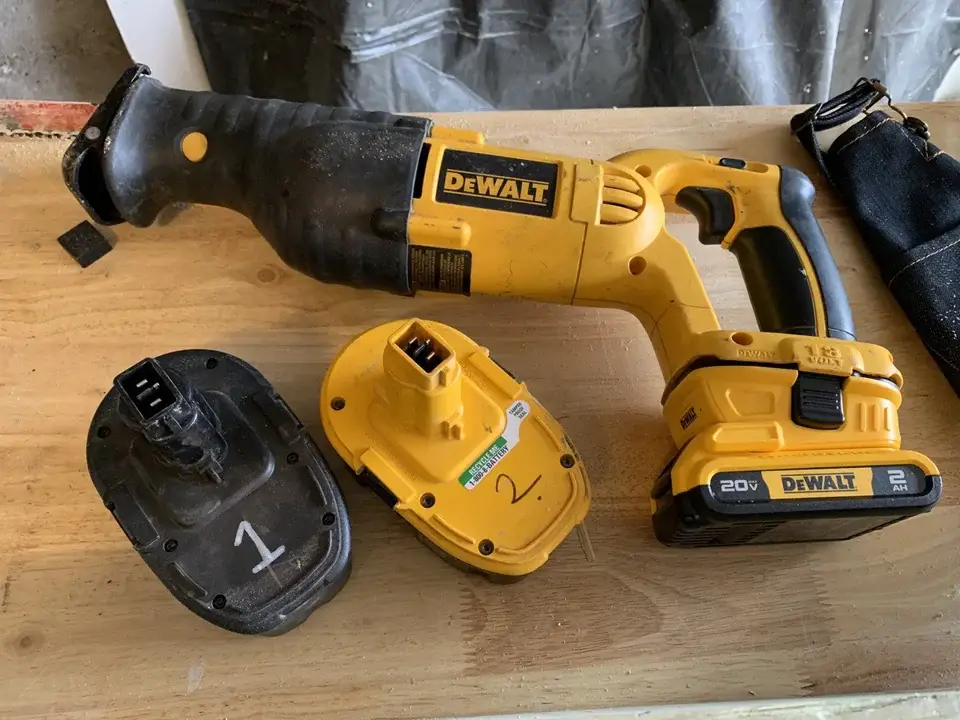 What are the Signs That My Power Tool Needs Professional Servicing?